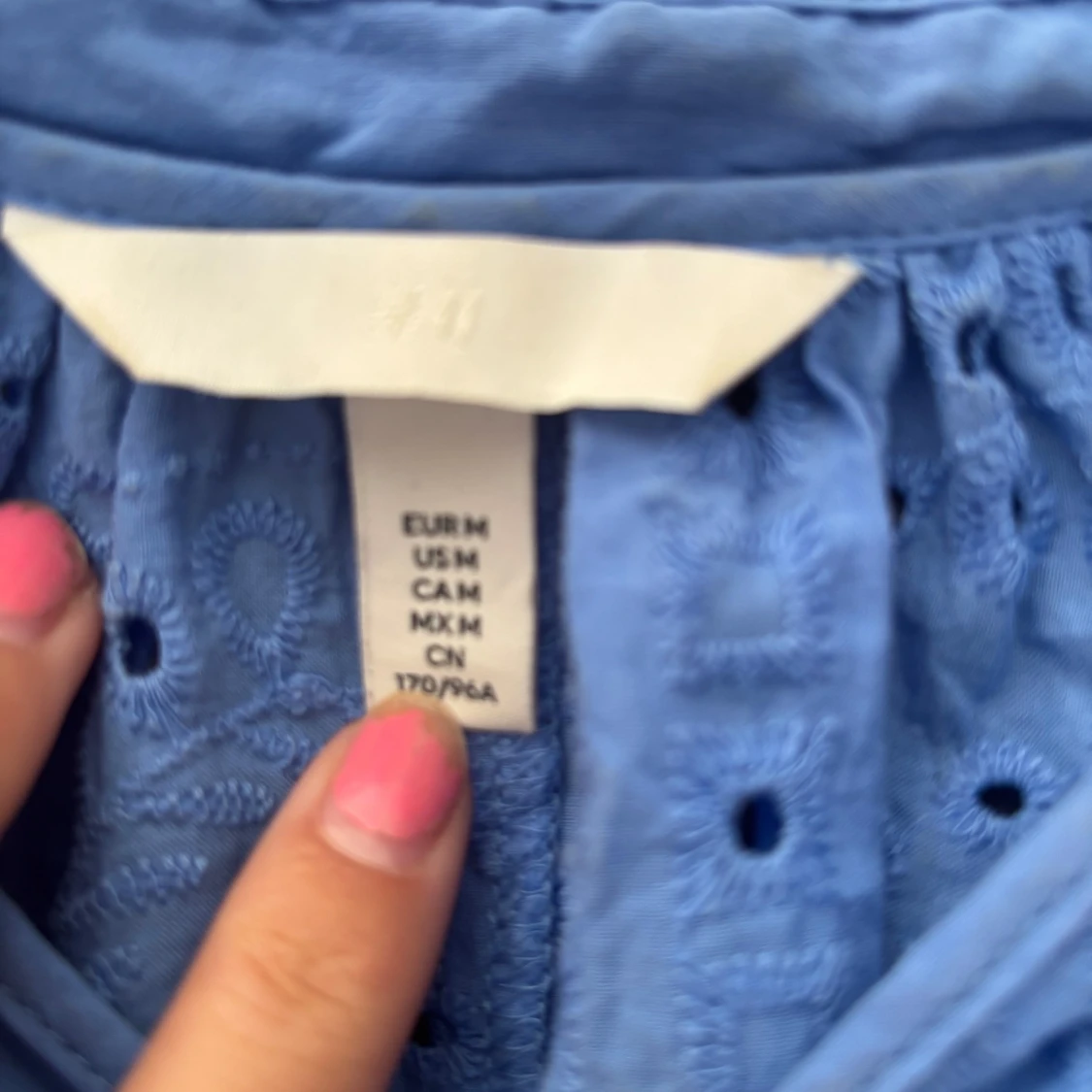 Mönstrad blå blus - 1