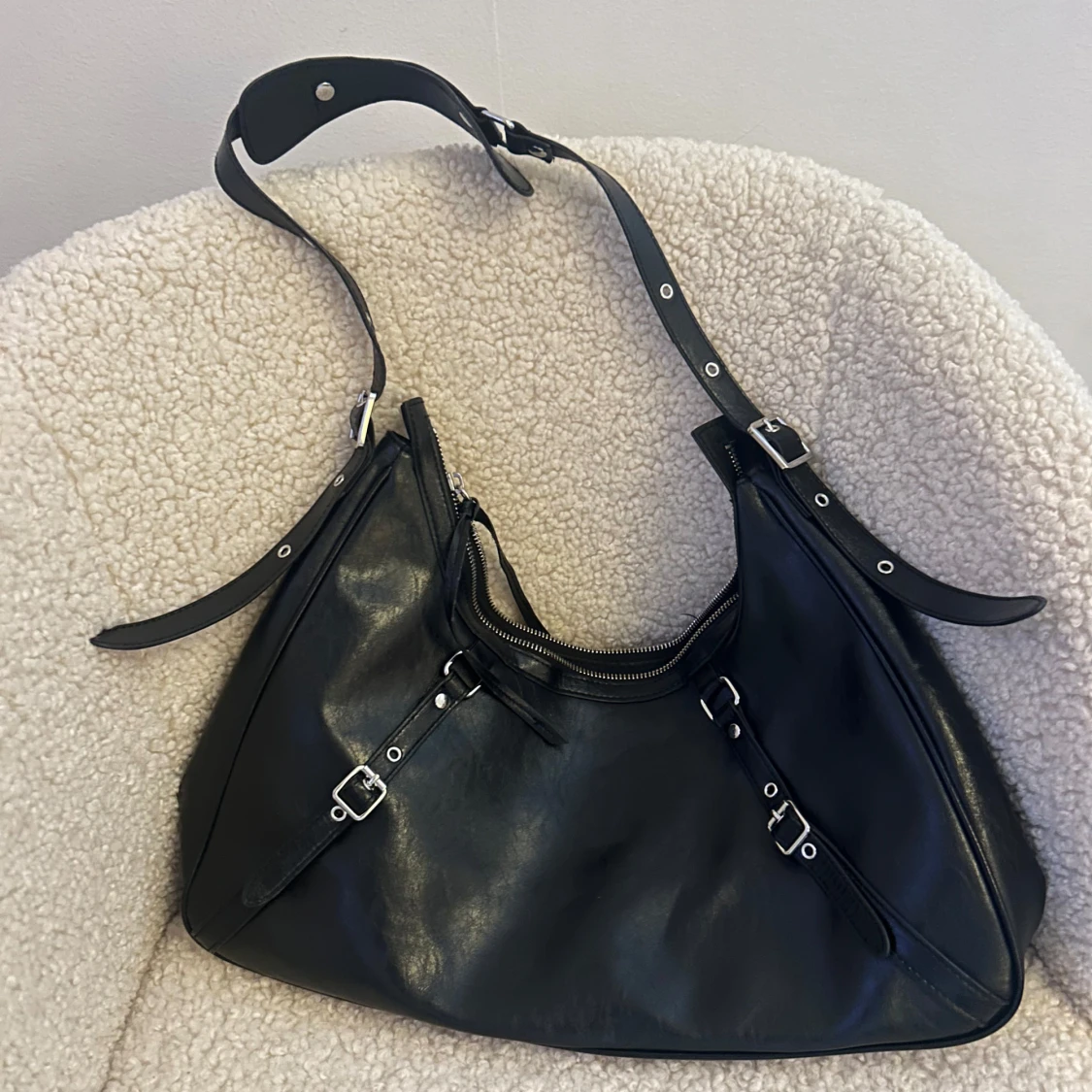 IT-bag alert!🖤 - 1