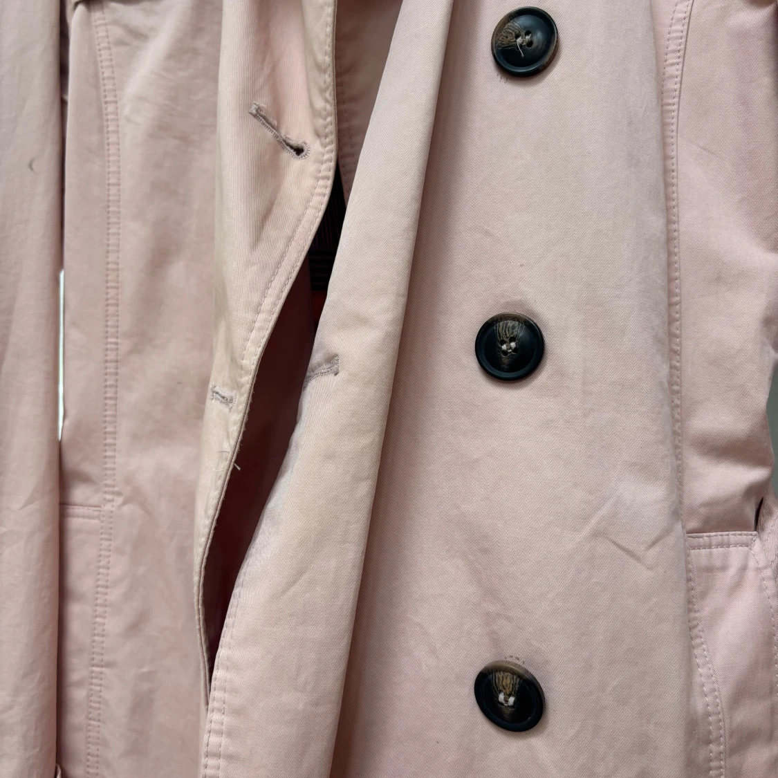 Ljusrosa trenchcoat från Esprit - 3