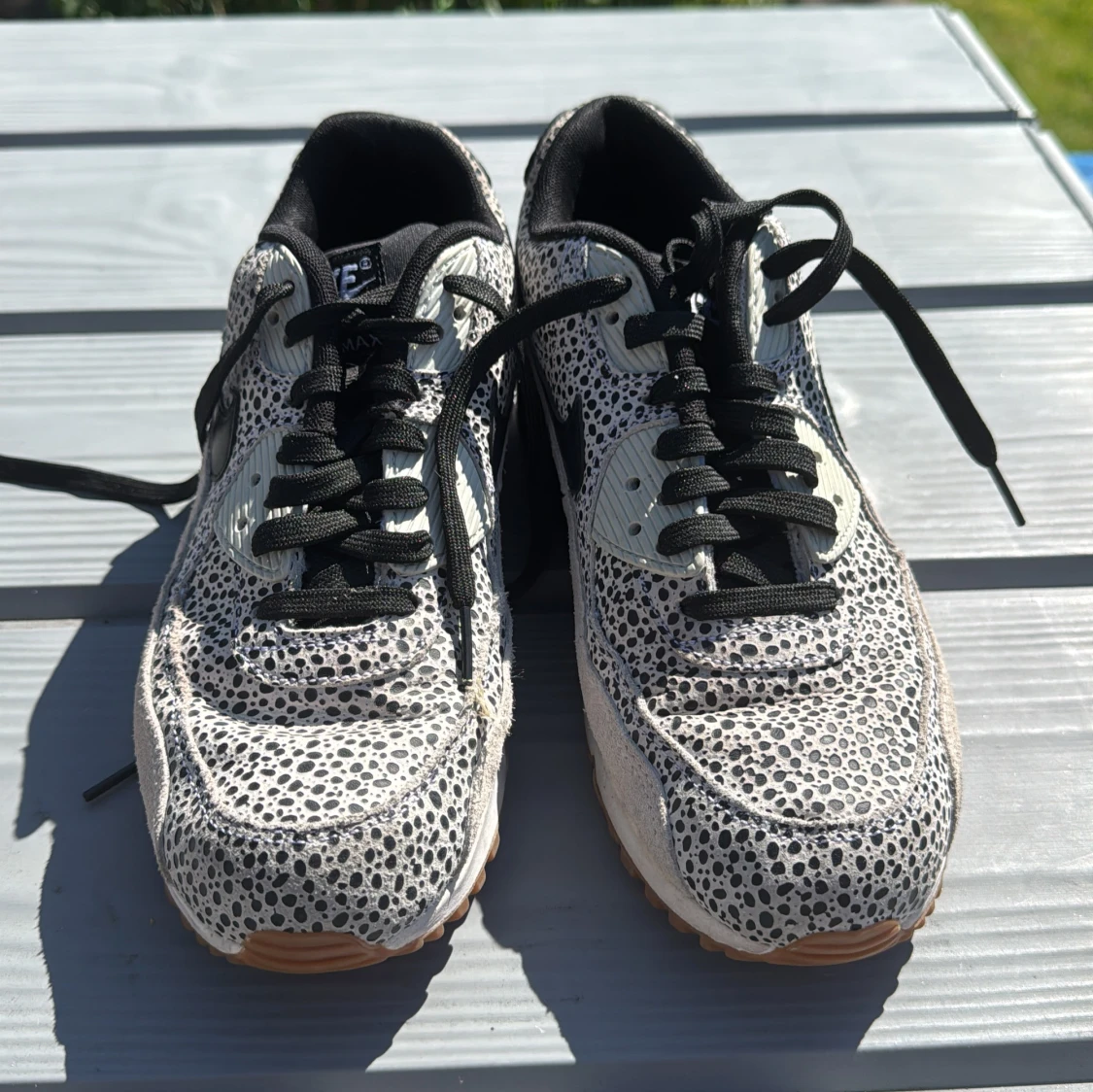 Nike Air Max 90 med svartvitt mönster - 1