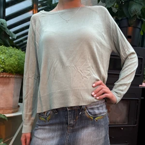 Ljusgrön långärmad tröja - Basic långärmad tunn  Zara tröja ! 