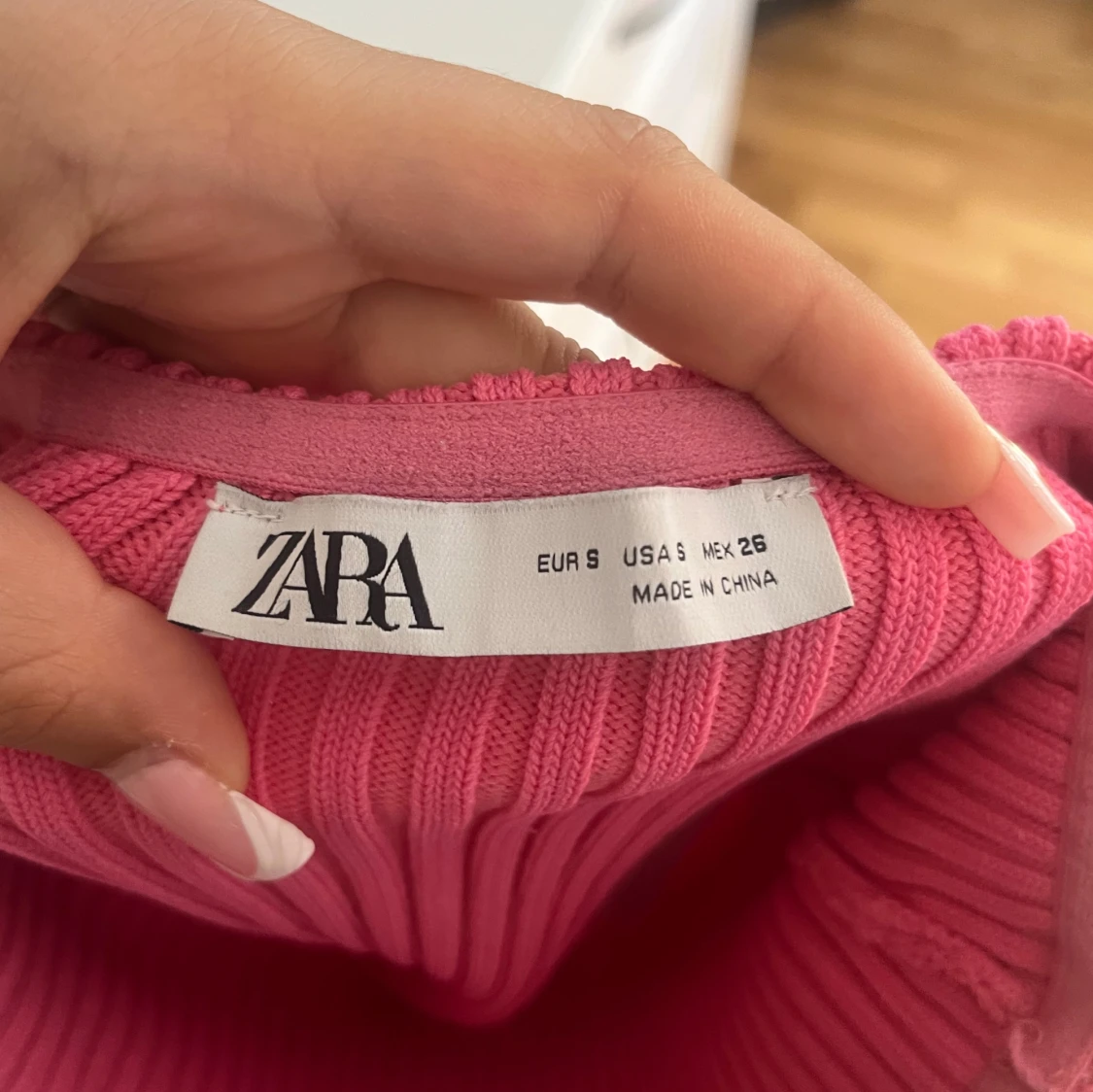 Rosa ribbad tubtopp från Zara - 2