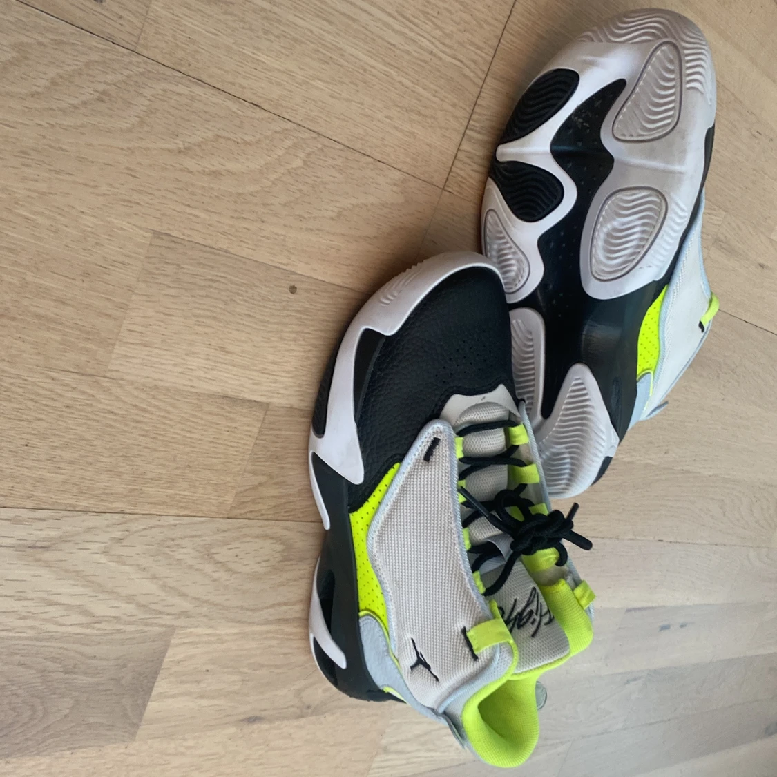 Nike Jordan Max Aura 4 storlek 37,5 - 1