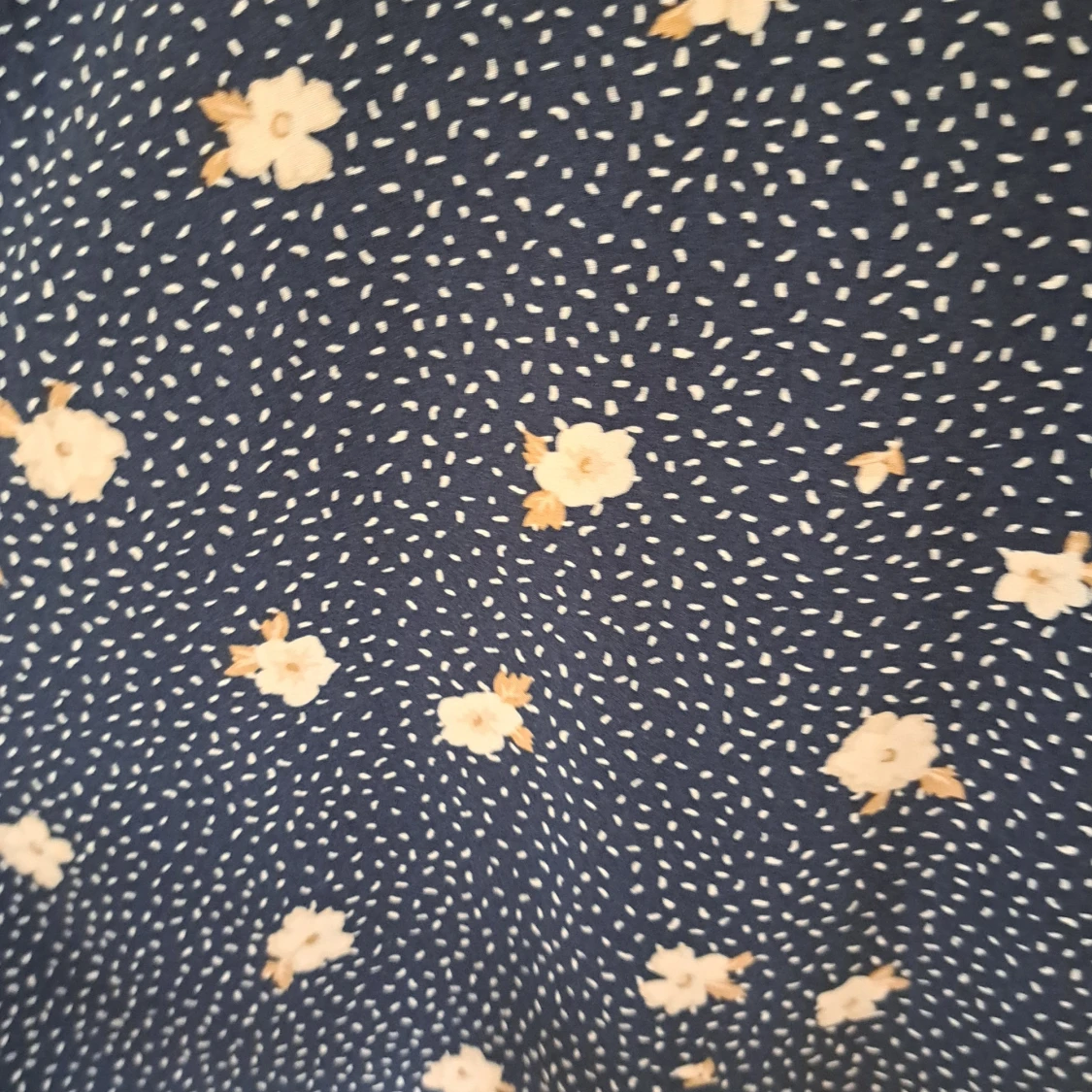 Blommig kortklänning från Holly & White - 2