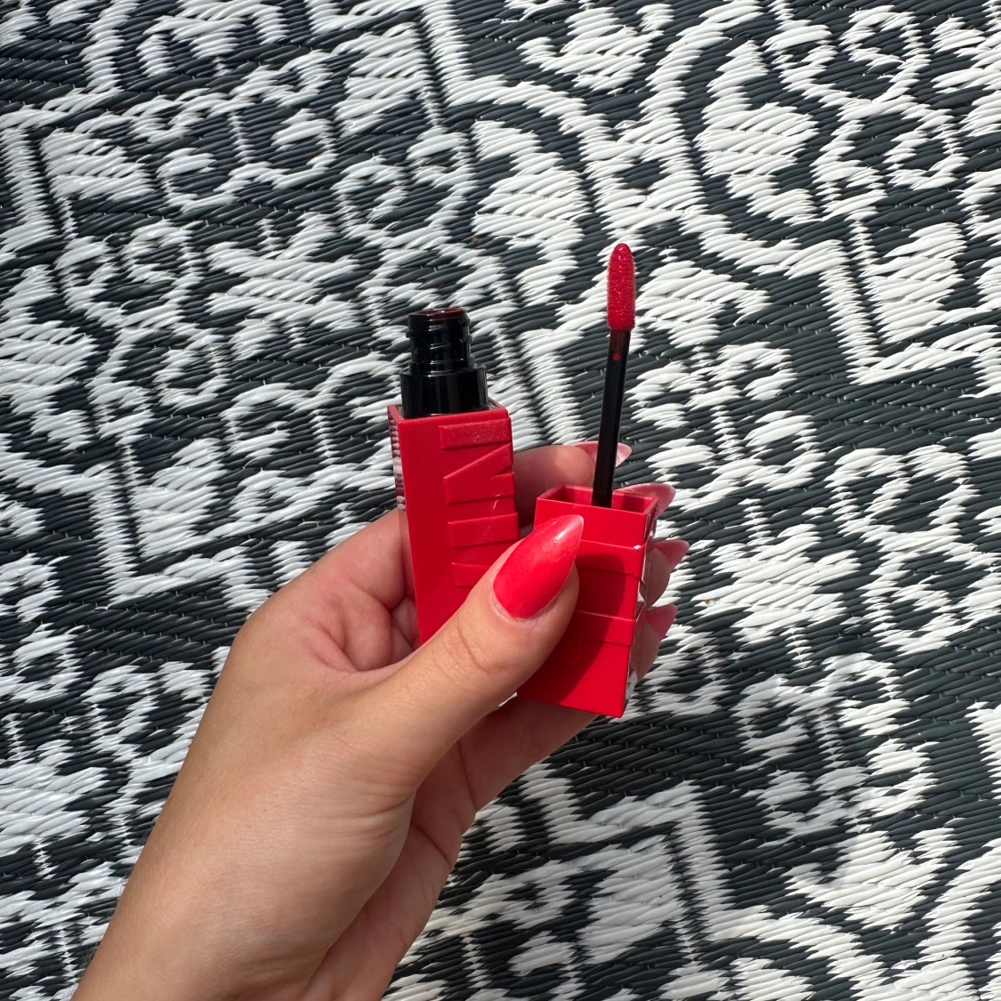 Maybelline läppglans Red-Hot 25