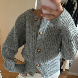 Ljusgrå kofta - Jätte fin kofta från Zara