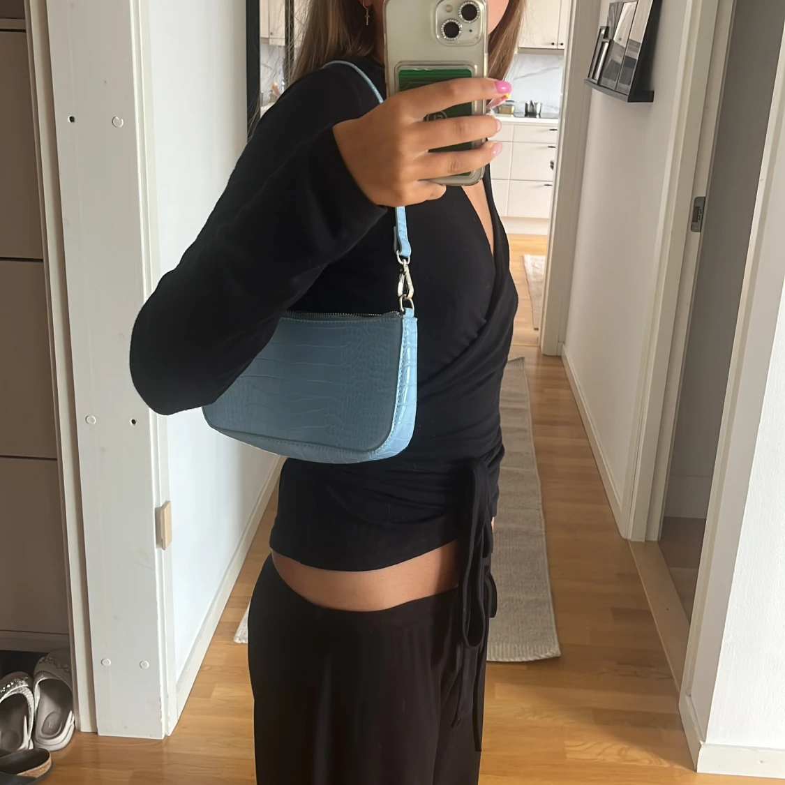 Två axelväskor - 2