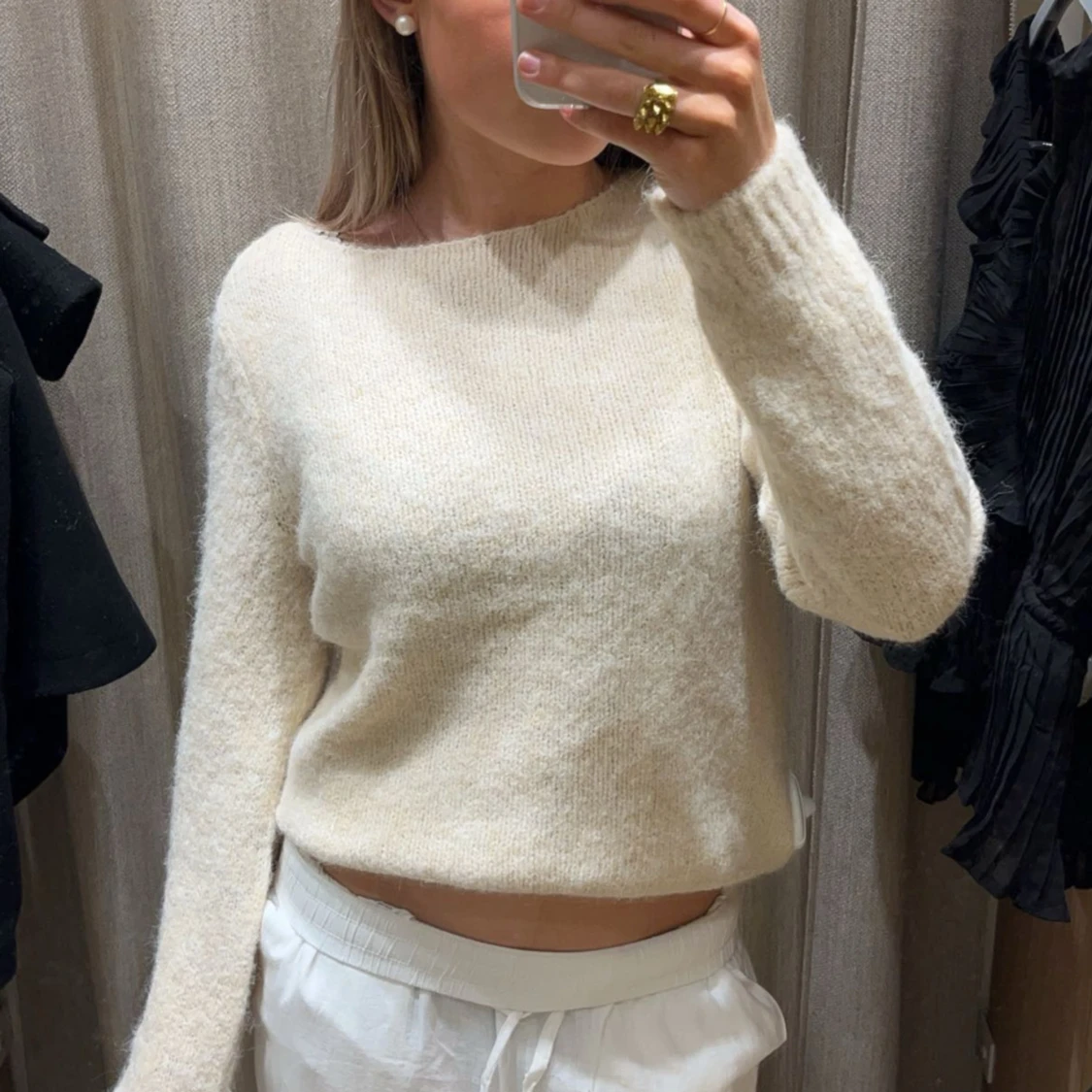 Beige stickad tröja - 1