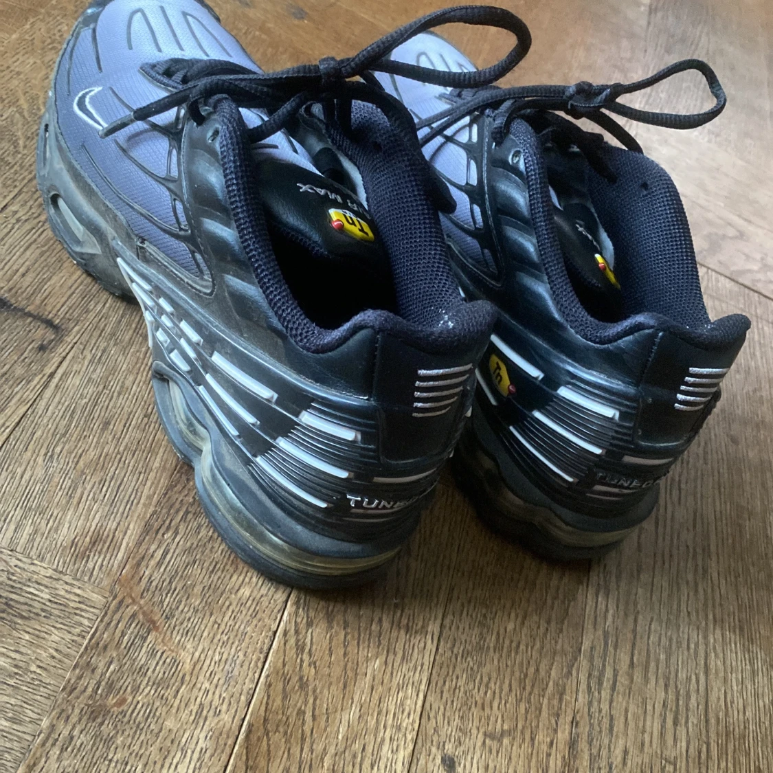 Nike Tuned Air Max sneakers svart/grå - 1