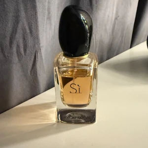 Giorgio Armani Sì Eau de Parfum 30ml - Giorgio Armani Sì Eau de Parfym! 