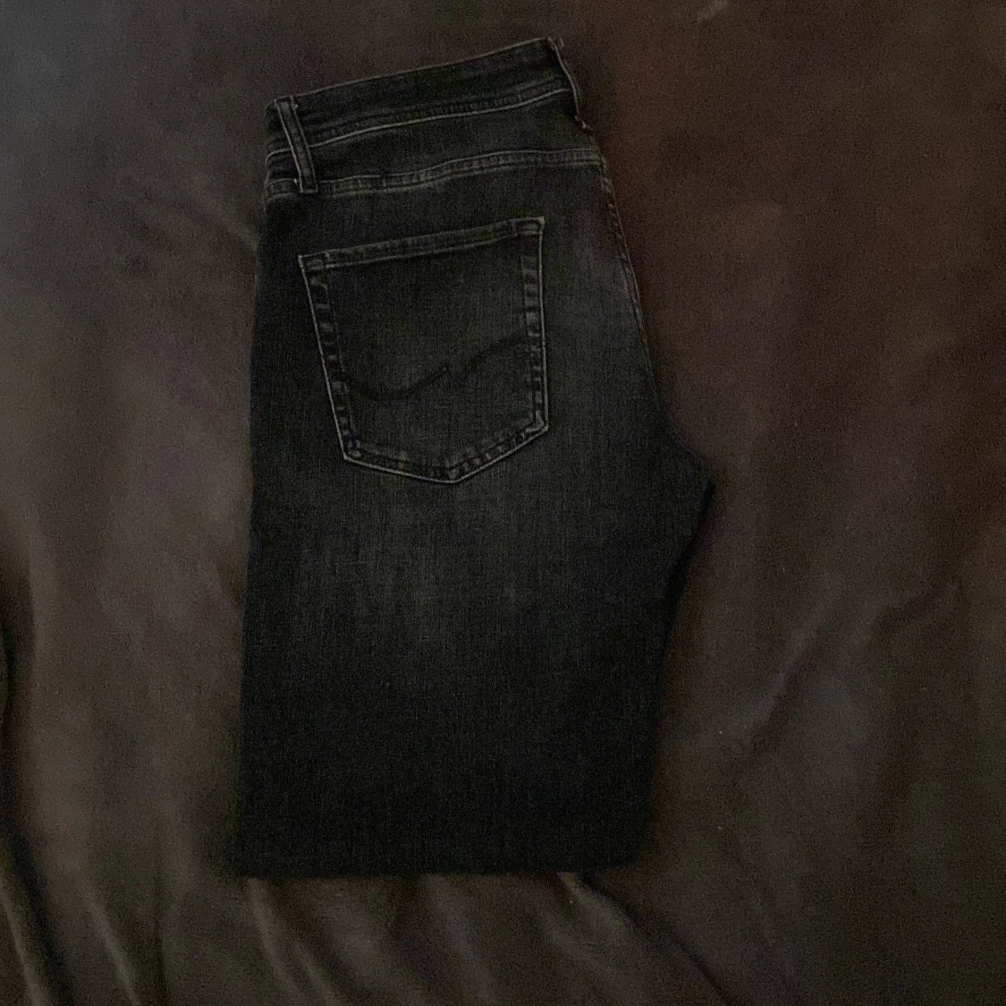 Mörkgrå jeans från Jack & Jones - 1