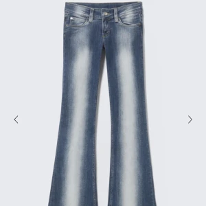 SÖKER - Söker dessa jeans ifrån cheap monday/weekday i storlek 28/32 eller 27/32 kan tänka mig betala runt 250 eller byta mot något som jag säljer ❤️❤️