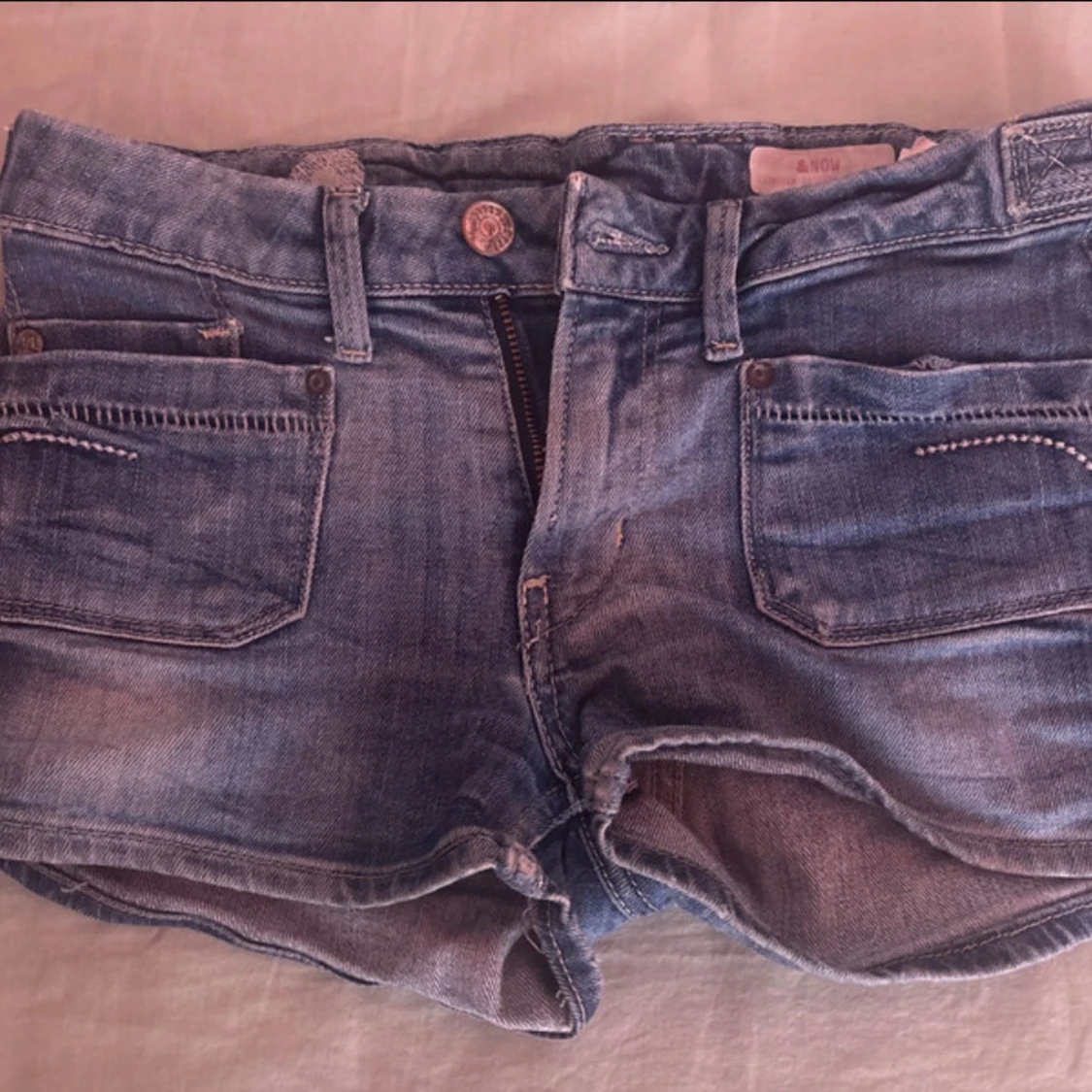 Unika Vintage - Limited Edition shorts från &Now - 1