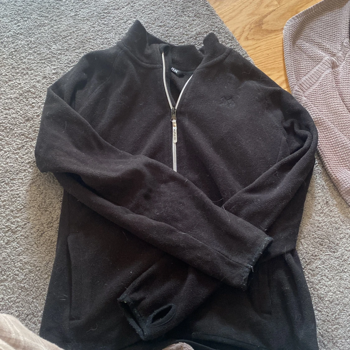 Svart fleece half zip från 157 Funk - 1