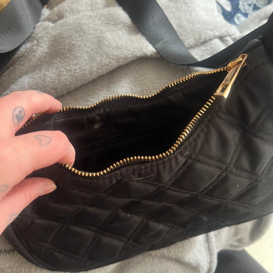 Svart axelväska - 2