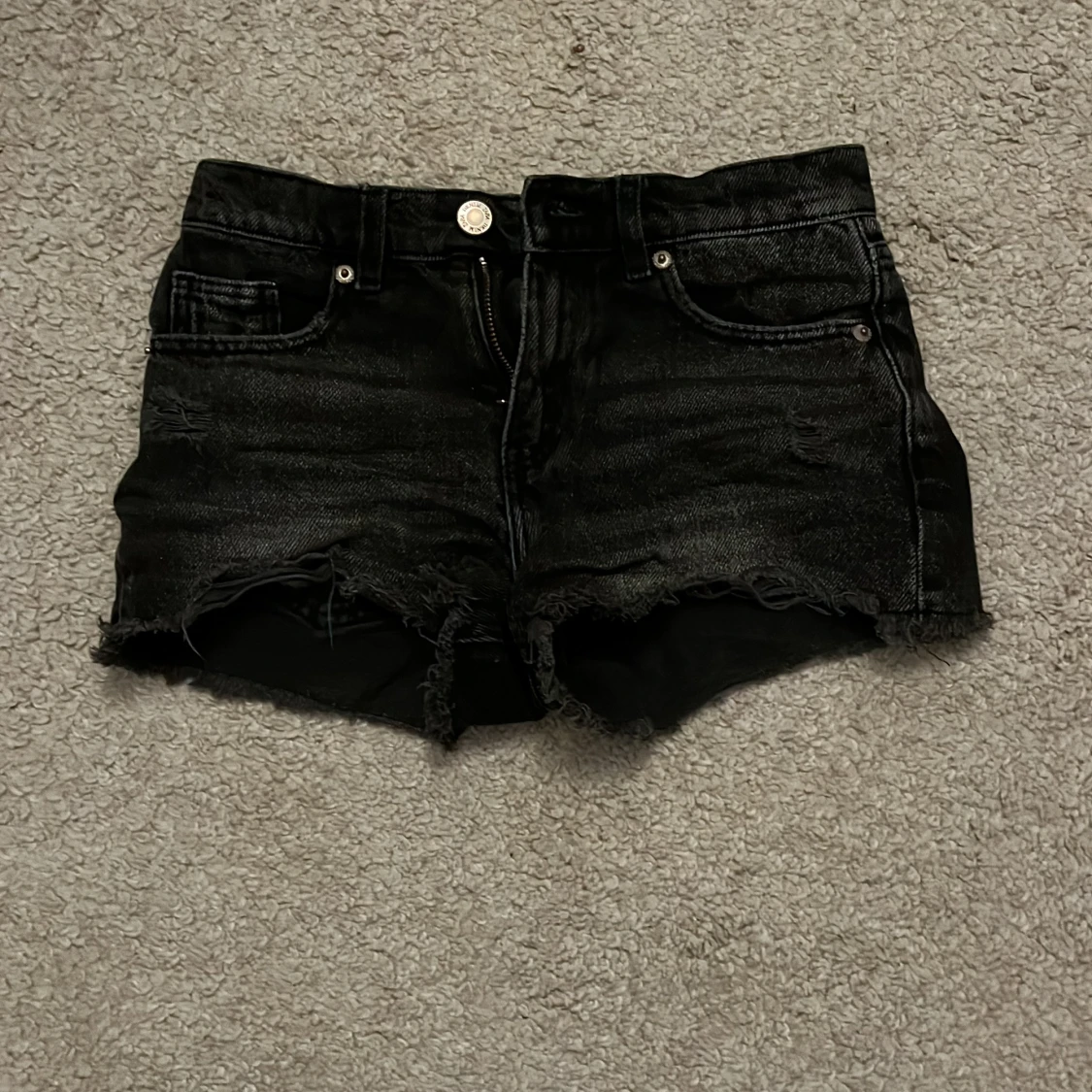 Svarta jeansshorts