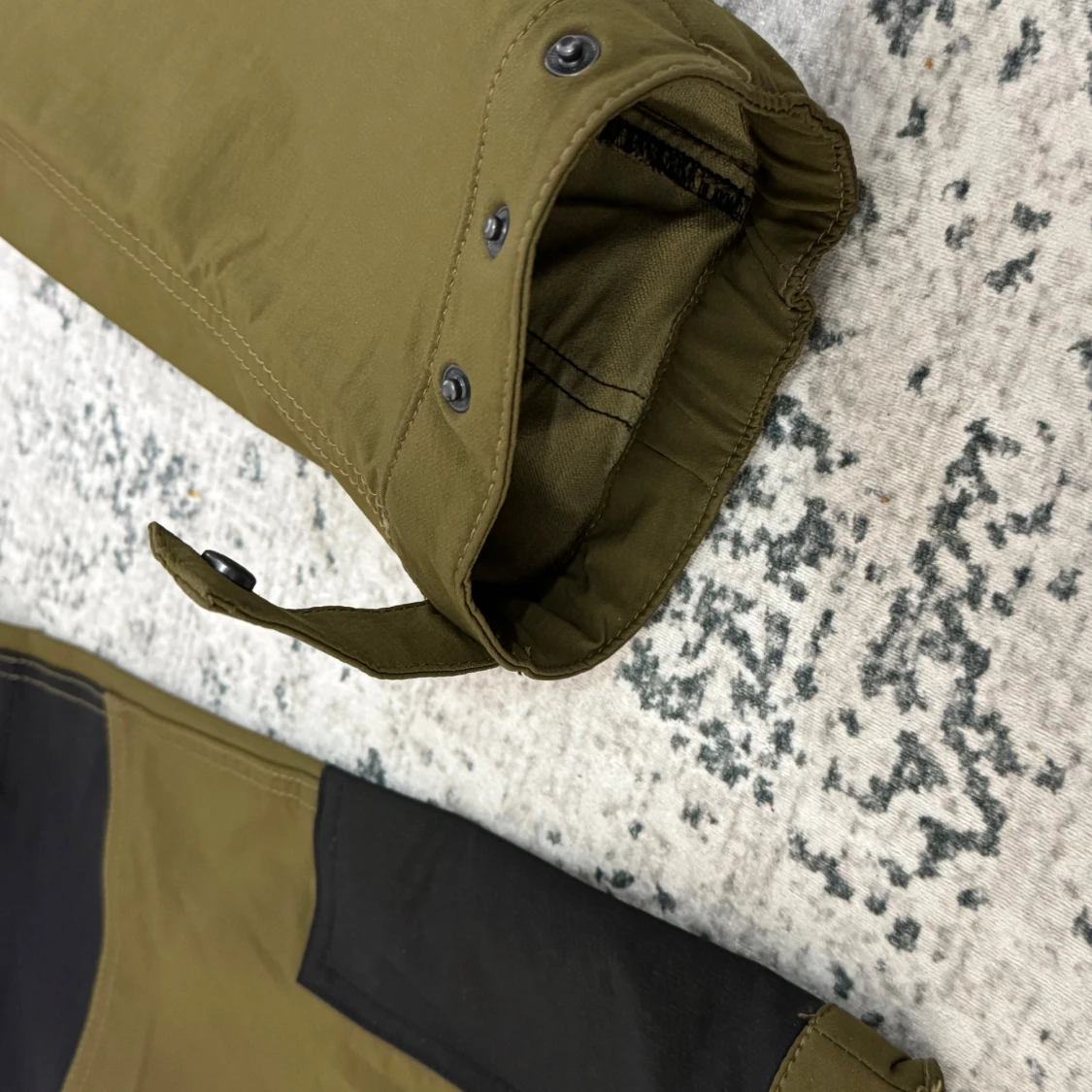 Olivgröna byxor från McKinley - 2