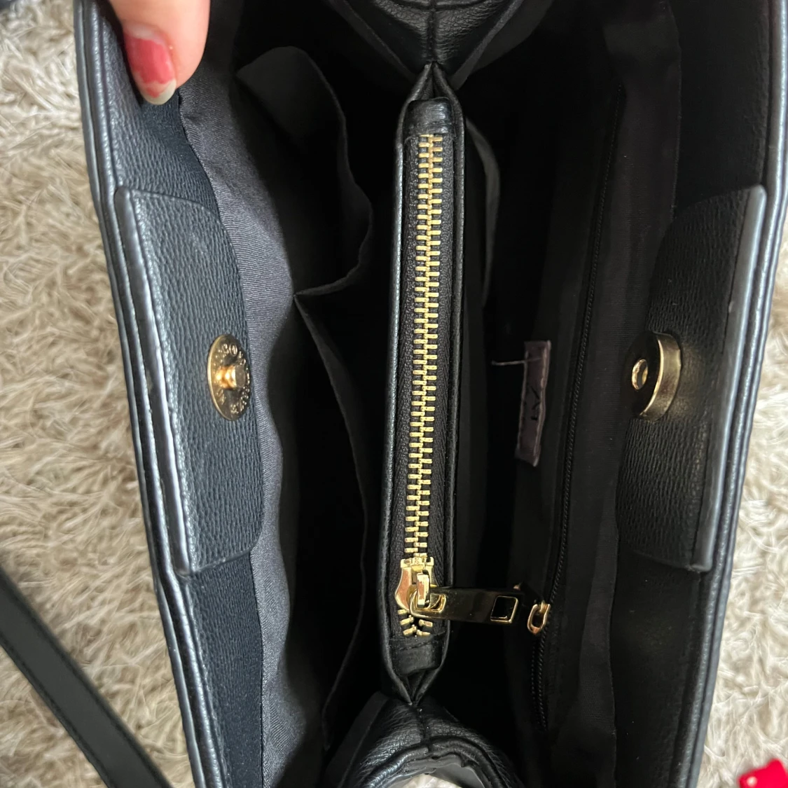 Svart axelväska från Anna Field - 3