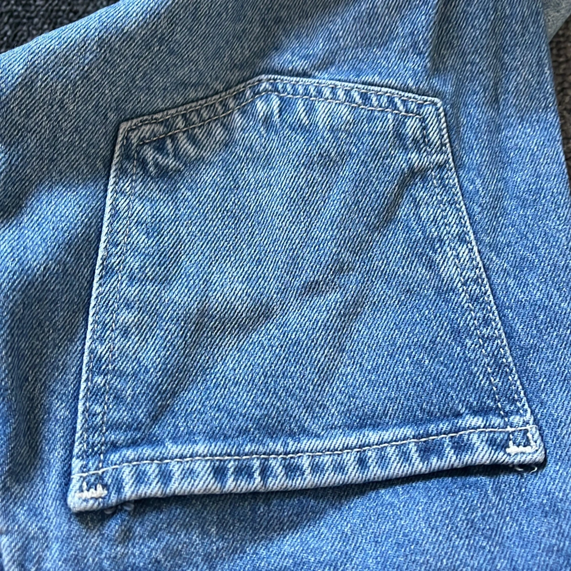 Blå jeans med vida ben från H&M - 4