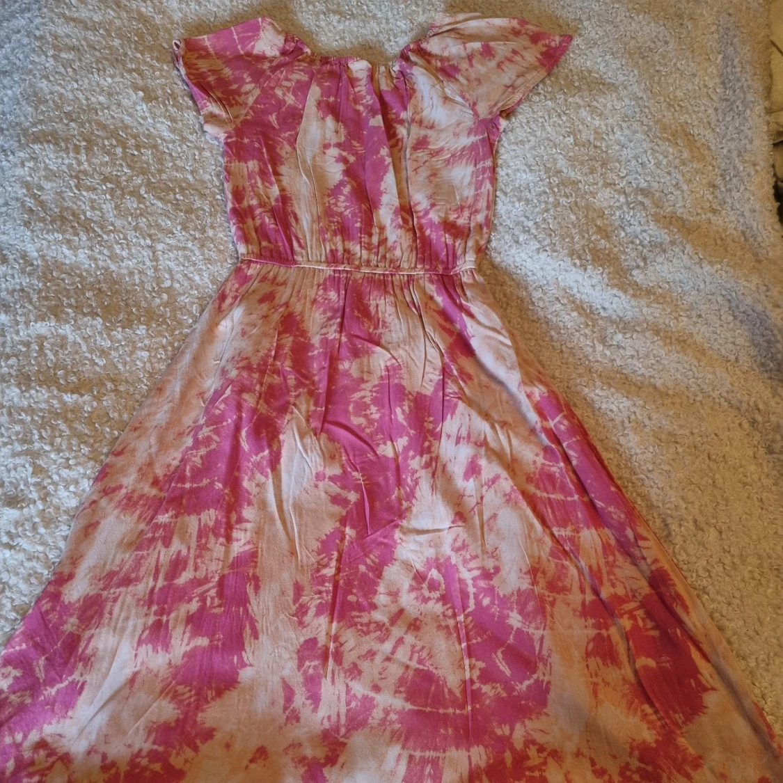 Rosa och gräddvit fläckig klänning - 1