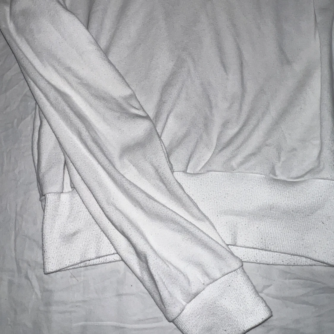 Vit tröja från BikBok - 3