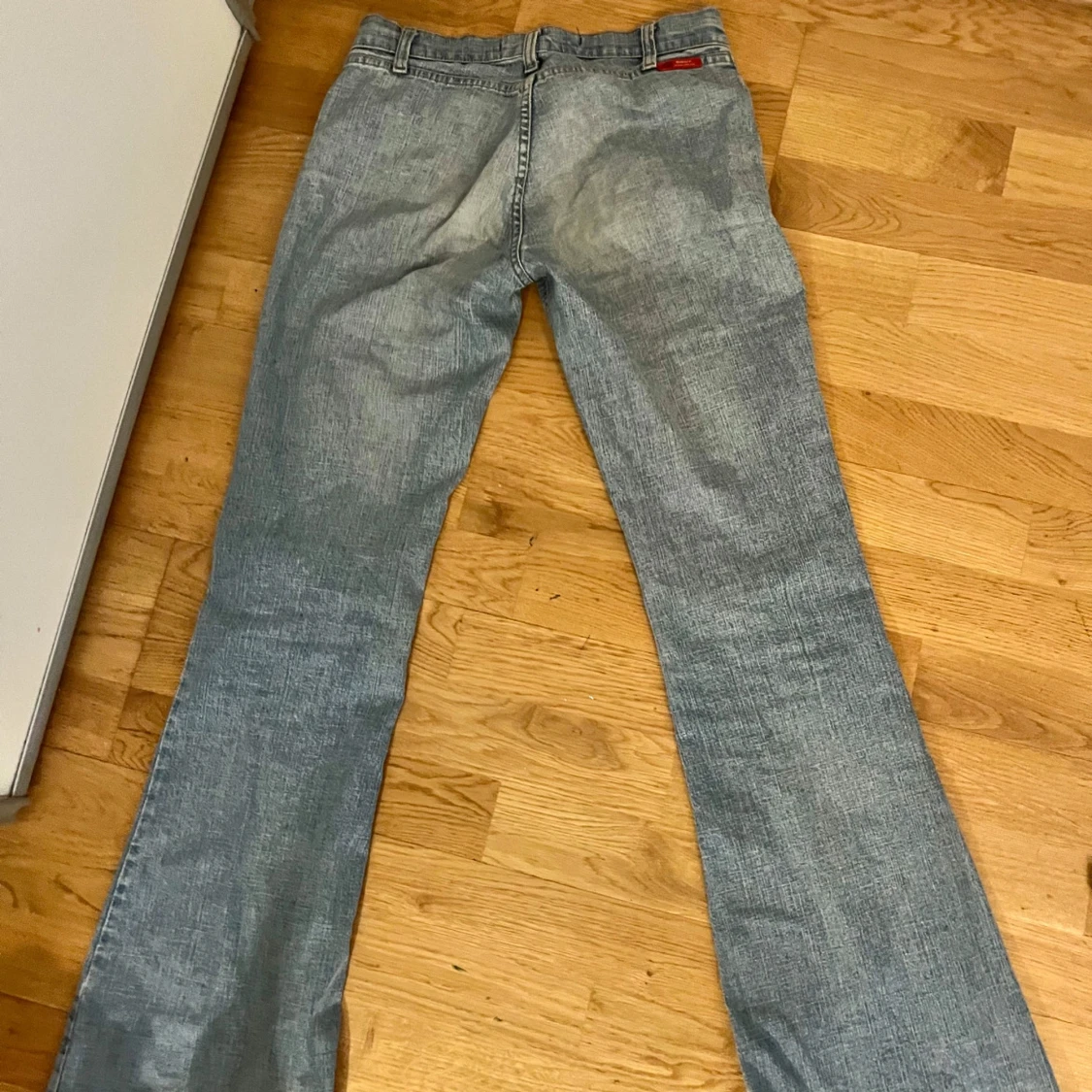 lågmidjade jeans - 1