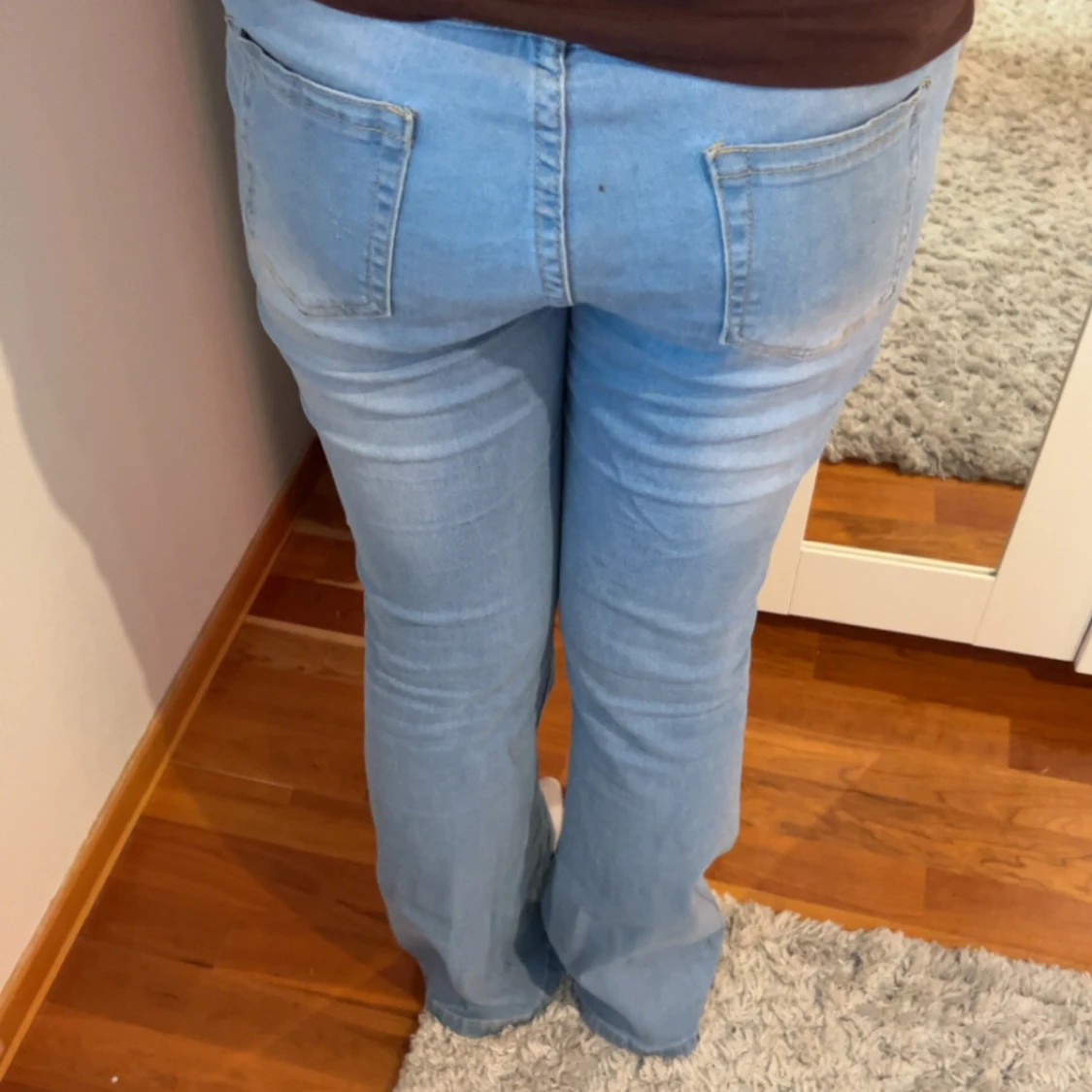 Ljusblå jeansbyxor - 3