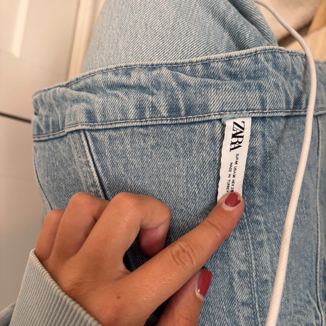 Ljusblå jeans tubtopp från Zara - 2