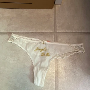 Nya stringtrosor storlek M - Från Hunkemöller, obs lappen är bortklippt 