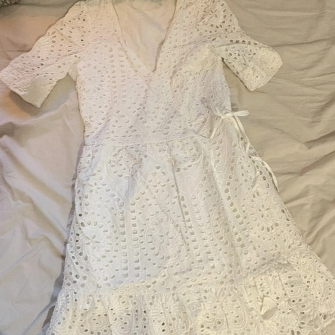 Vit spetsklänning från Vero Moda - 3