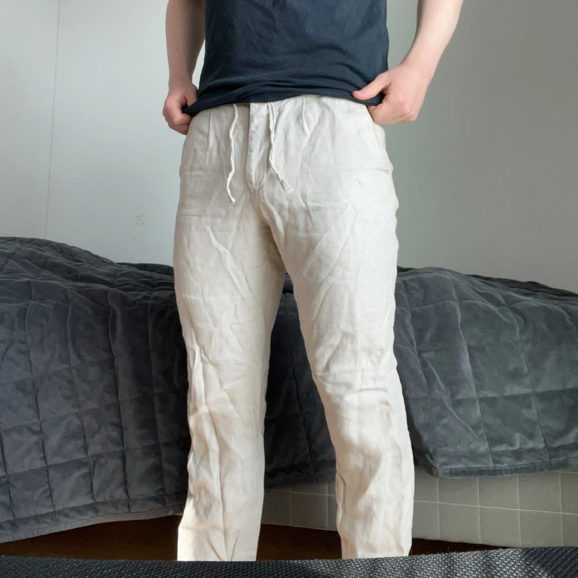 Beige linnebyxor från Bläck