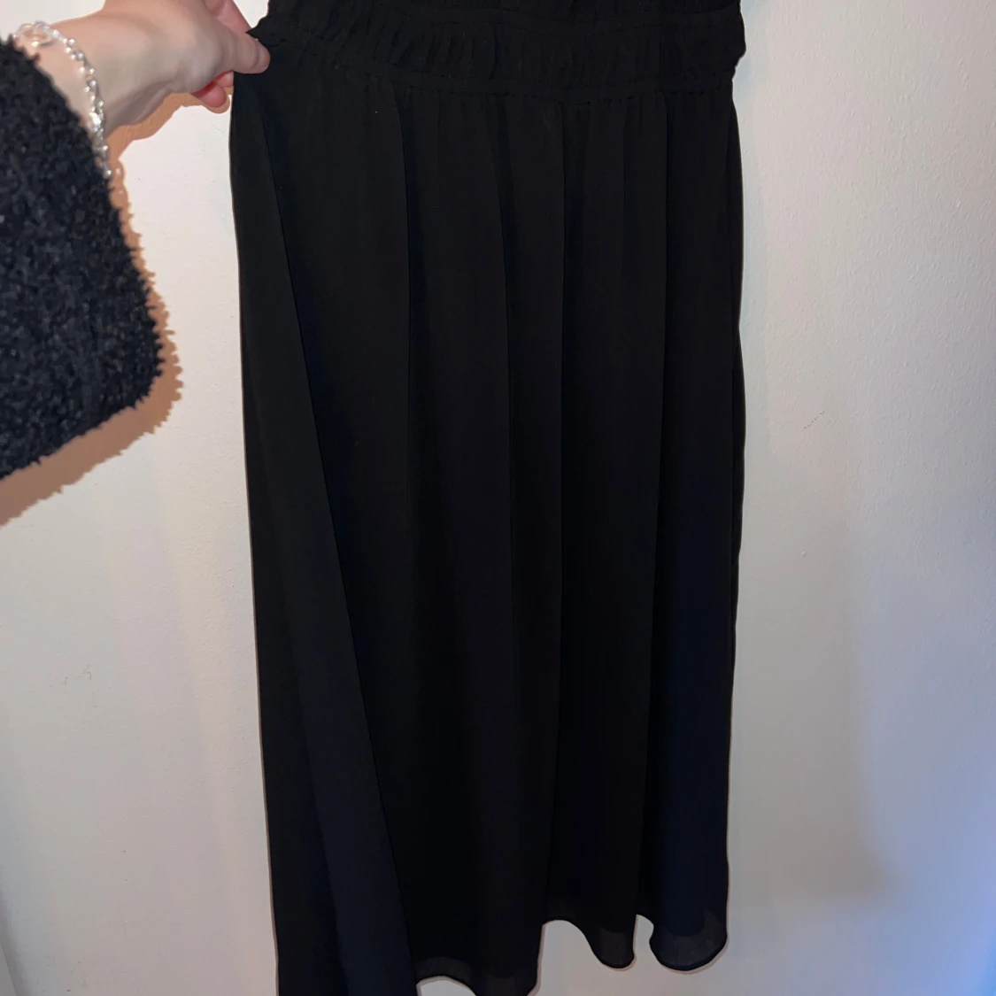 Svart ärmlös klänning från H&M - 2