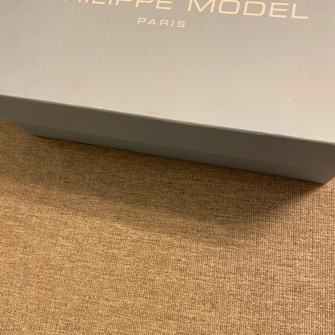 Vita sneakers från Philippe Model - 2