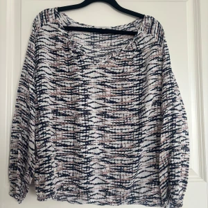 Blus från part two copenhagen - I mycket bra skick 