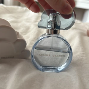 Cloud Parfym - Säljer denna då den inte kommer till någon användning längre❤️