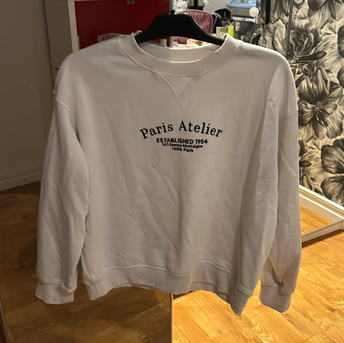 Vit sweatshirt från H&M