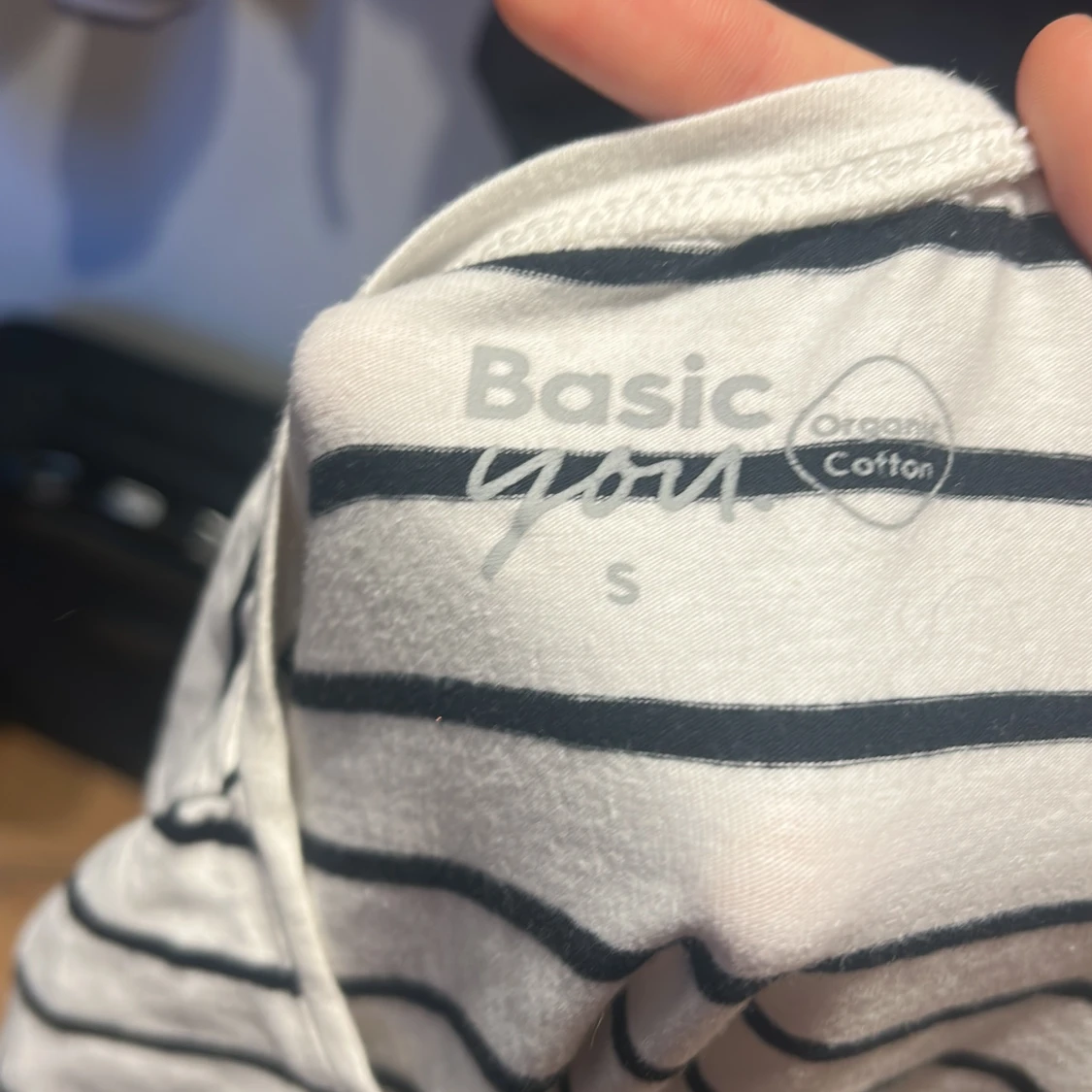 Vit och svart randig långärmad tröja från Basic You - 2