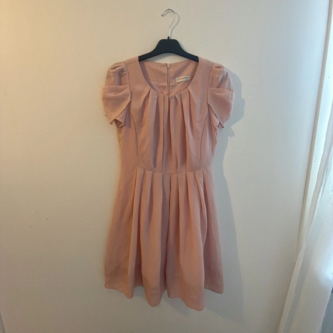 Rosa klänning  - 1
