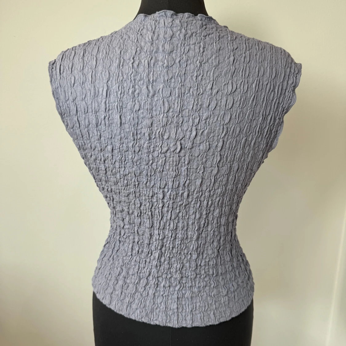 Lila ärmlös topp - 1