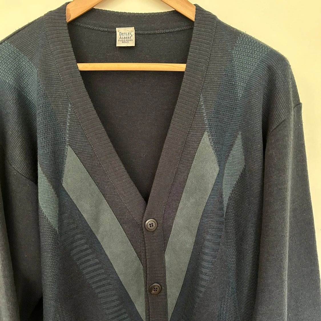 Mörkblå kofta  - 1