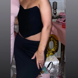 Korsett  - Korsett med dragkedja 