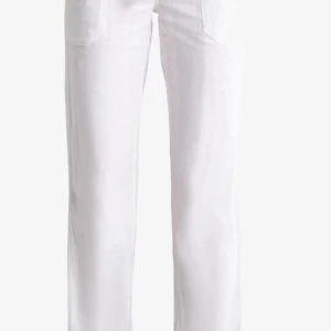 Roxy linnebyxor - Säljer de populära Roxy linnebycorna som är perfekta nu till sommaren, kontakta för fler bilder och pris💓