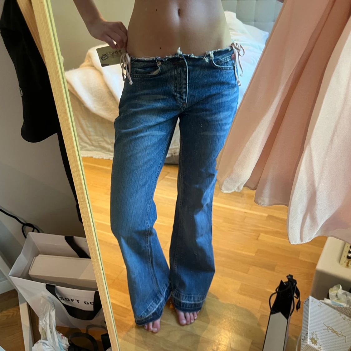 Snygga lågmidjade jeans  - 2