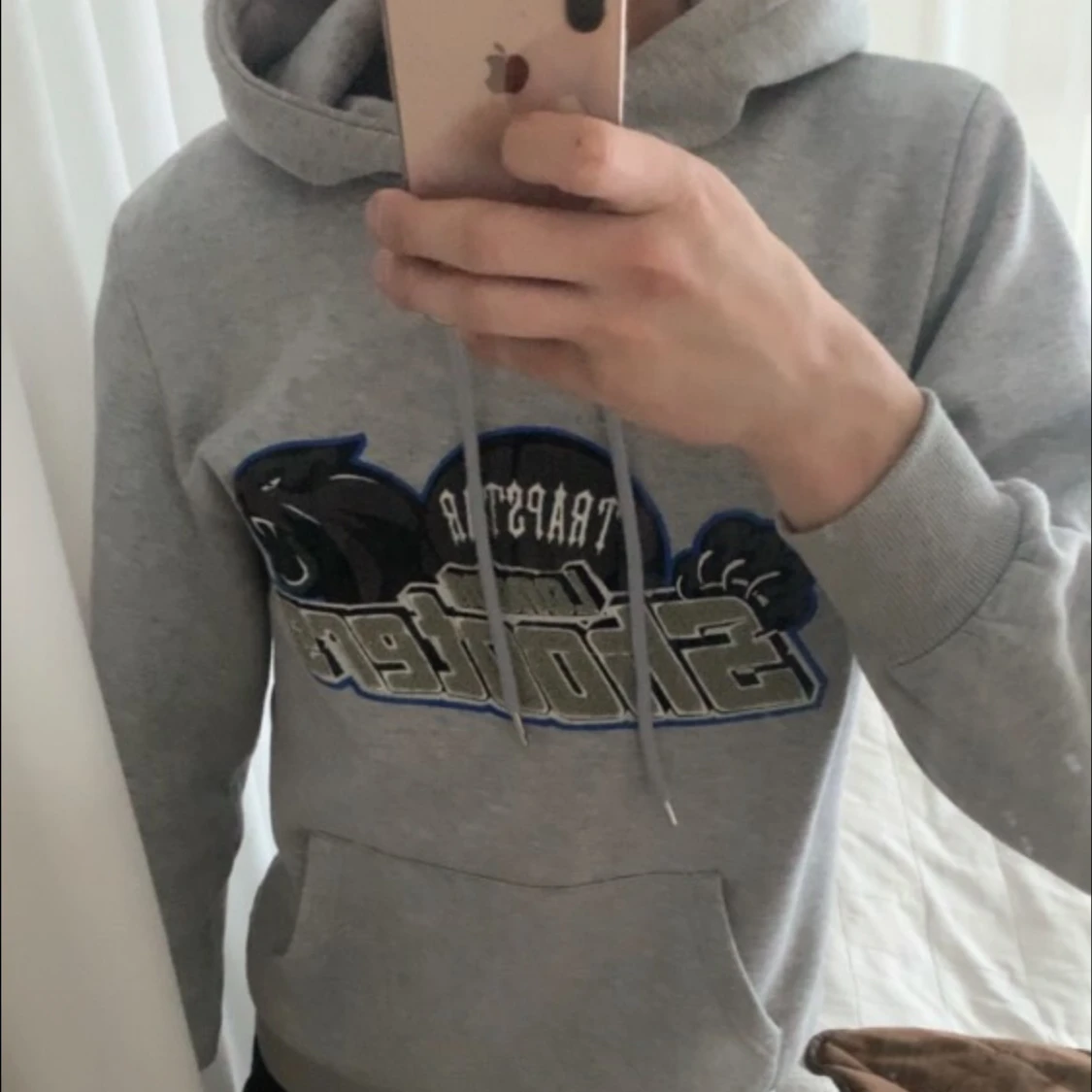 Grå hoodie från Trapstar London Shooters - 4