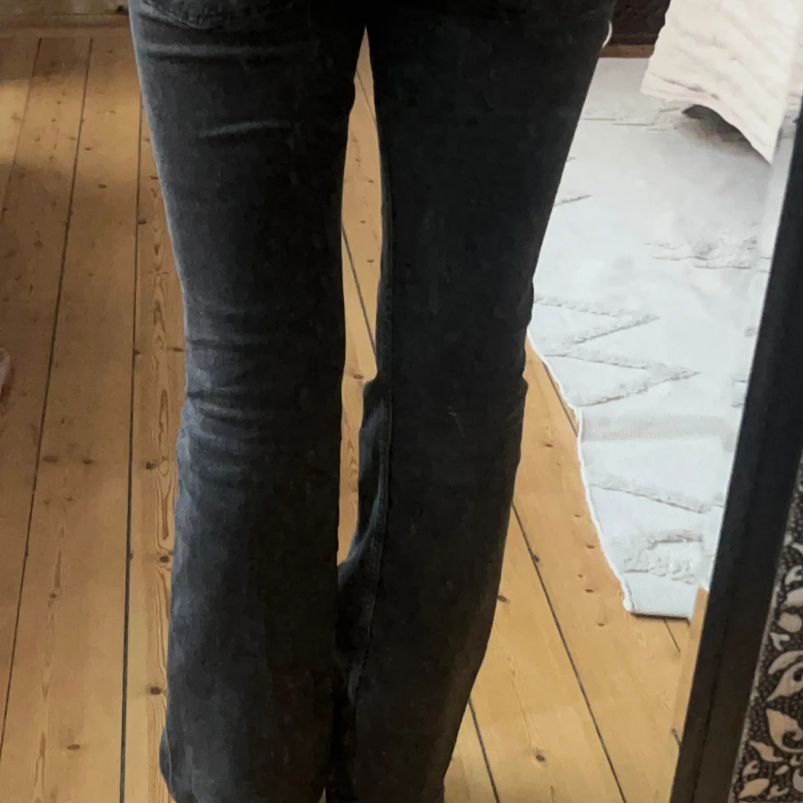 Svarta bootcut jeans Gina Tricot - 1