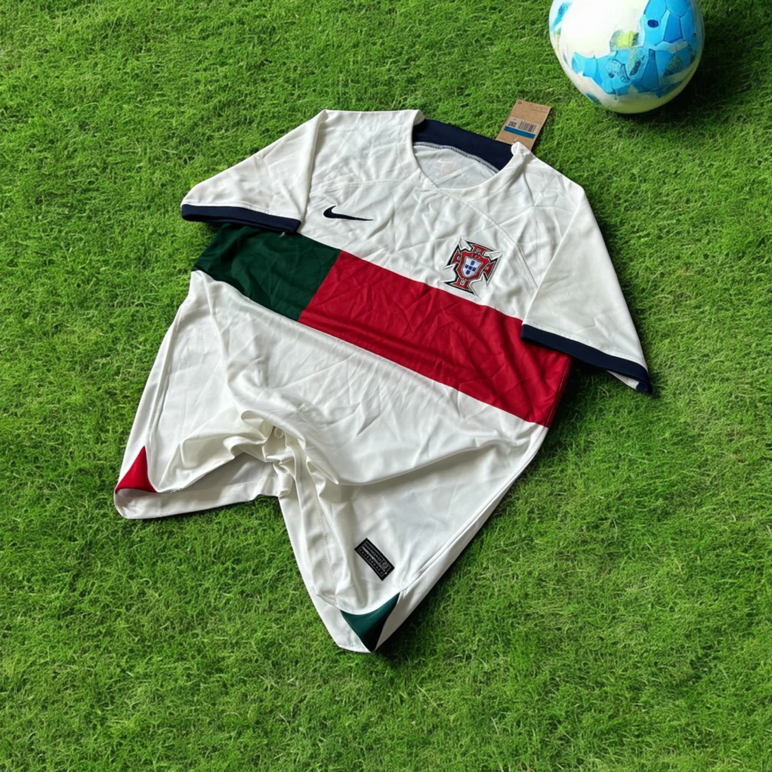 Portugal Nike fotbollströja vit/röd/grön - 1