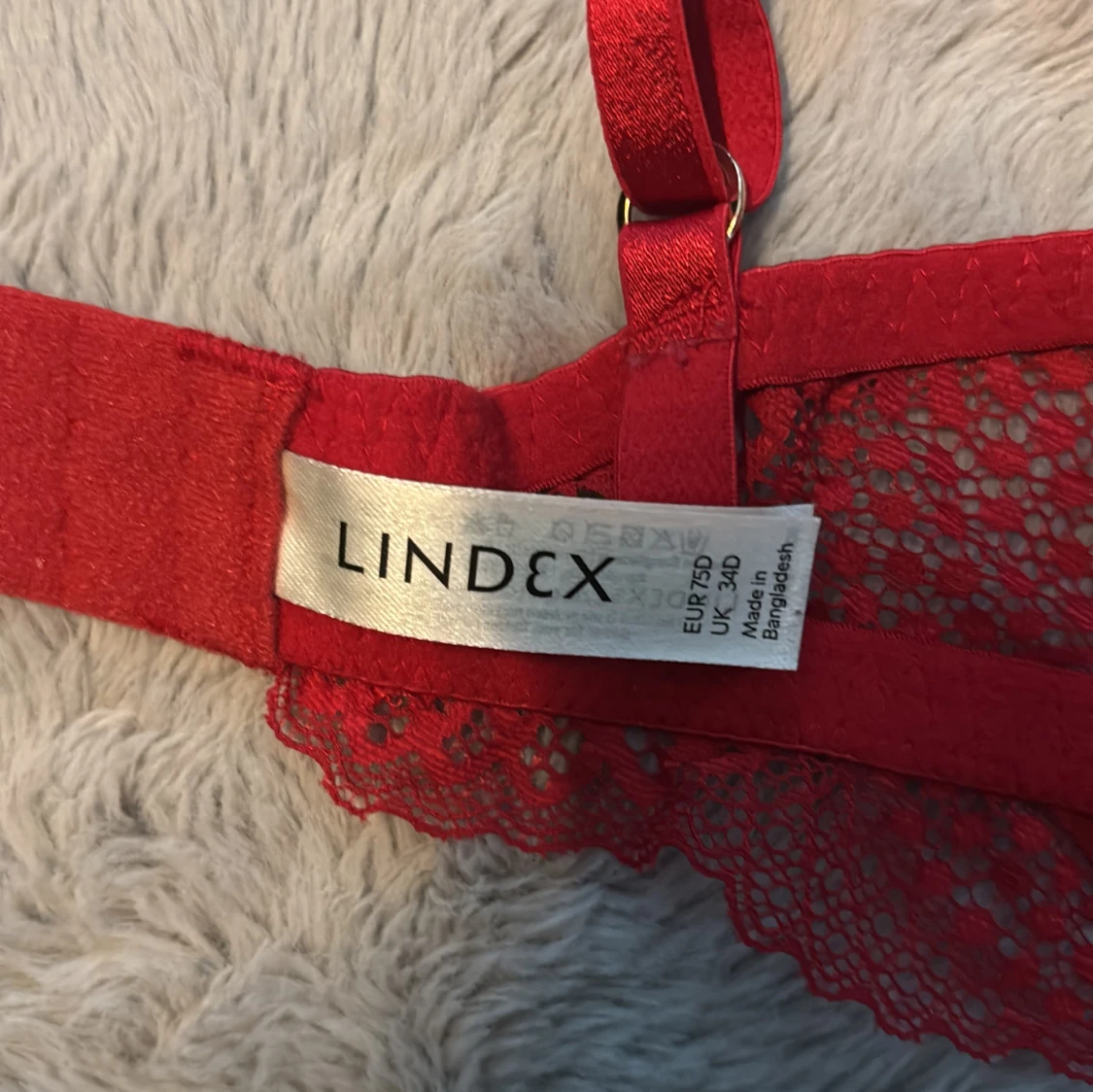 Röd BH med mönstring från Lindex - 2