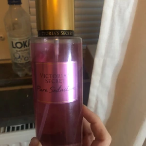 Victoria's Secret Pure Seduction mist - Fri frakt.