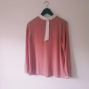 Max blus strl 36 - Helt & fint skick