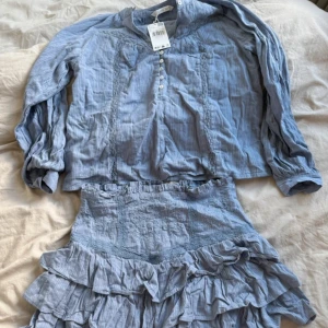 Set från Mango  - Säljer nu detta superfina set från Mango! Aldrig använt😍😊